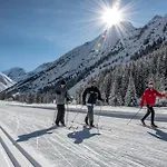Alpin Luxe, Jacuzzi, Vue لا بلاني