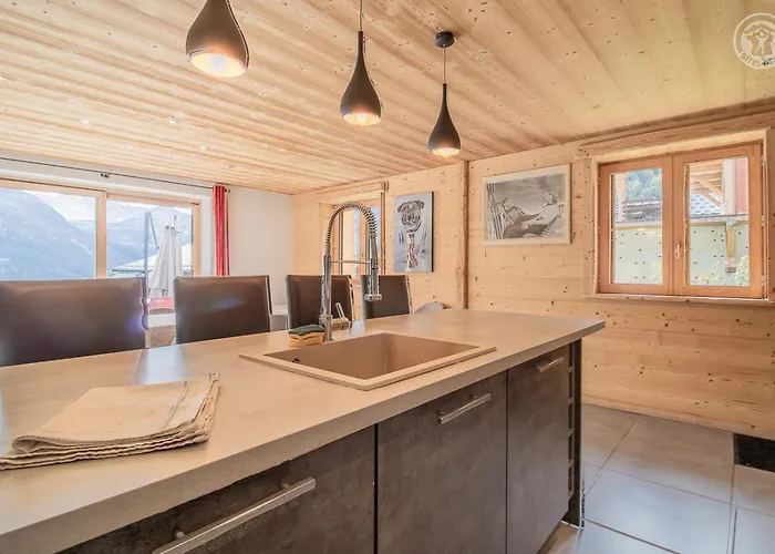 Apartment Alpin Luxe, Jacuzzi, Vue *